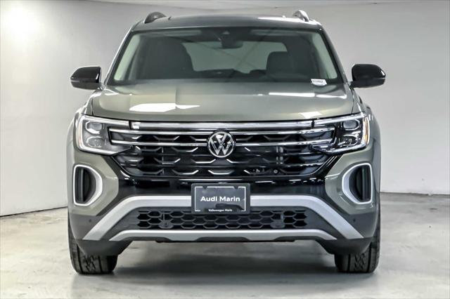 new 2025 Volkswagen Atlas car, priced at $49,524