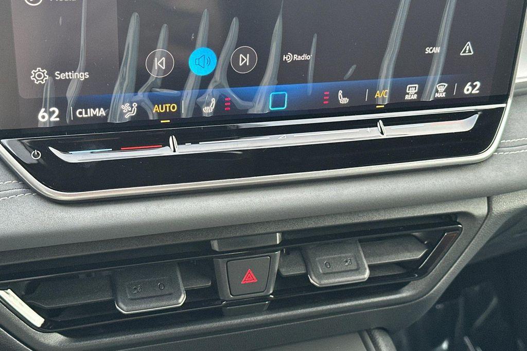 new 2026 Volkswagen Tiguan car, priced at $39,175