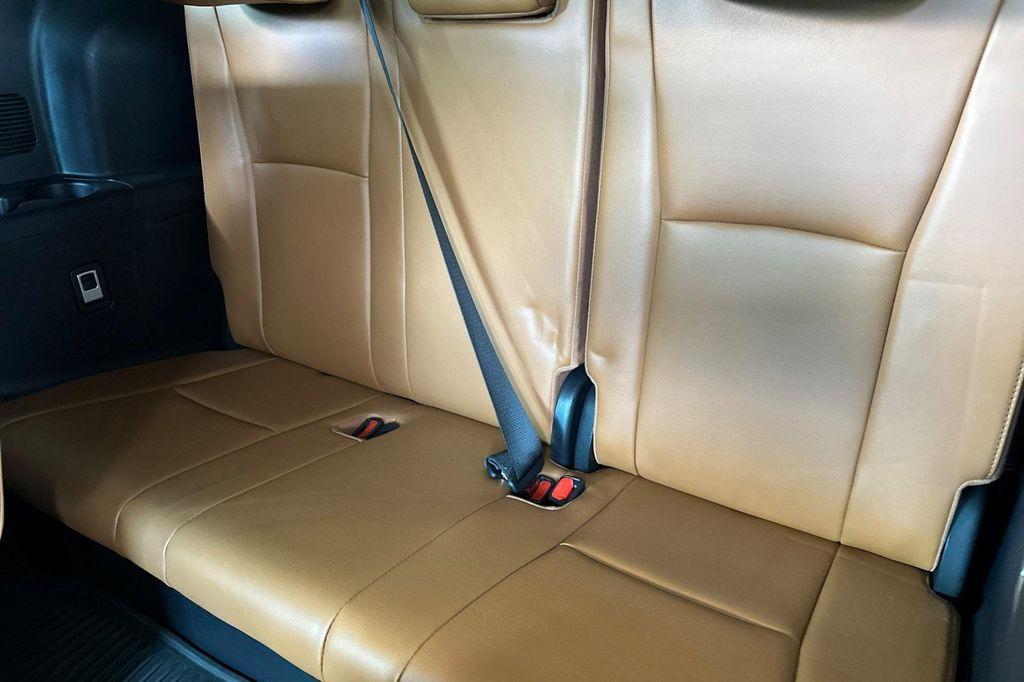 used 2022 Toyota Highlander Hybrid car, priced at $34,890