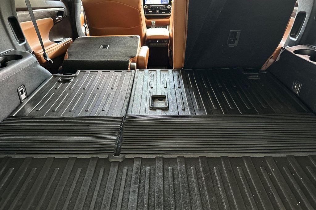 used 2022 Toyota Highlander Hybrid car, priced at $34,890