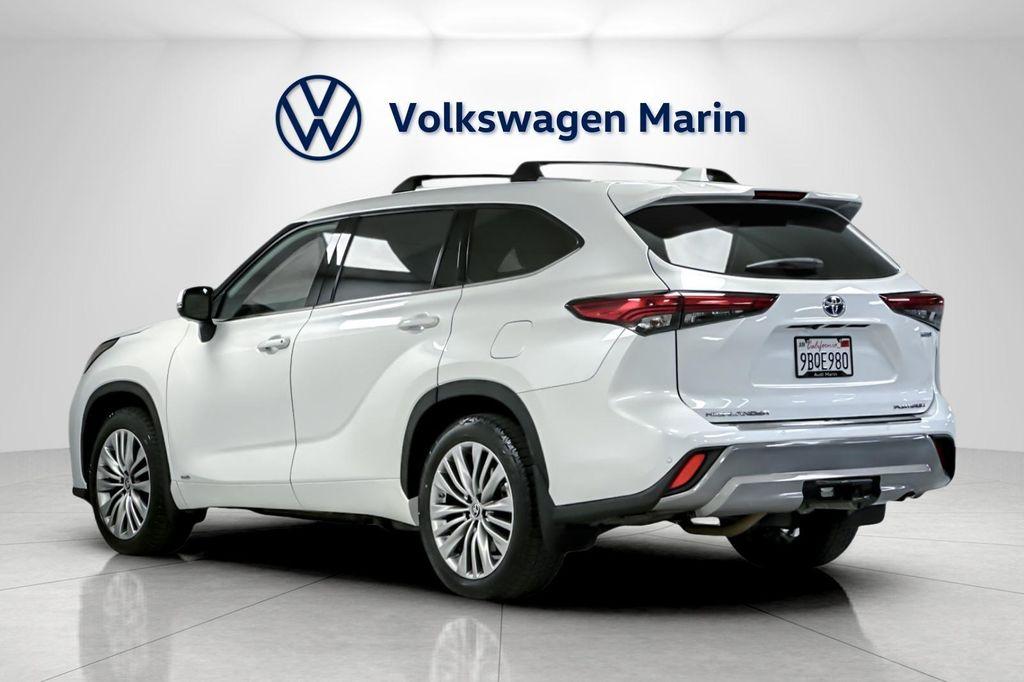 used 2022 Toyota Highlander Hybrid car, priced at $34,890