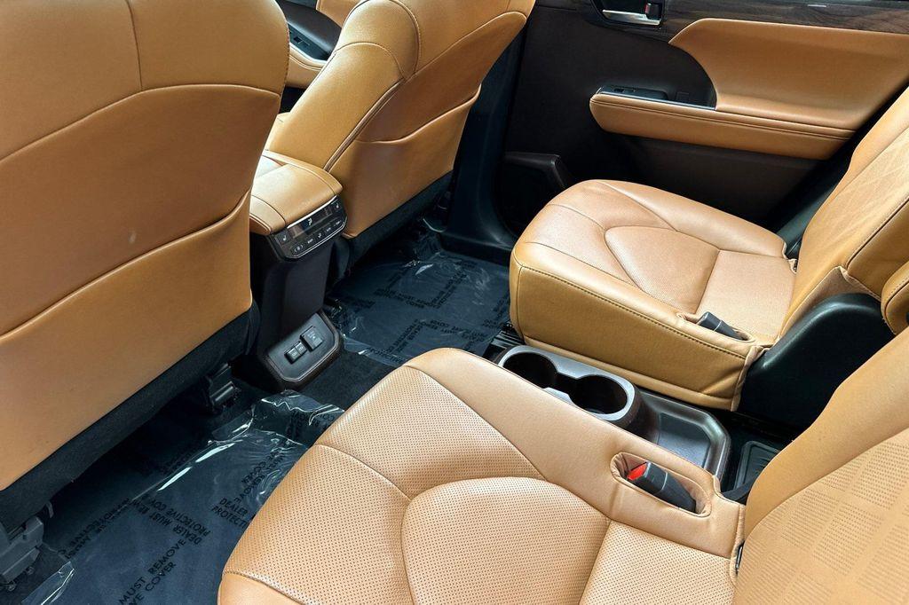 used 2022 Toyota Highlander Hybrid car, priced at $34,890