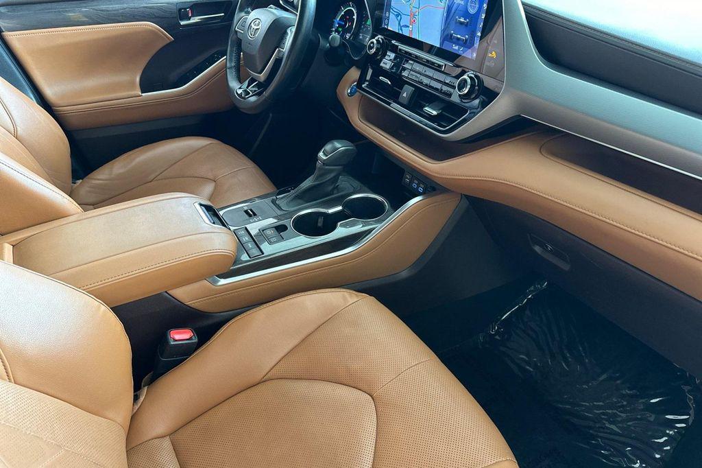 used 2022 Toyota Highlander Hybrid car, priced at $34,890