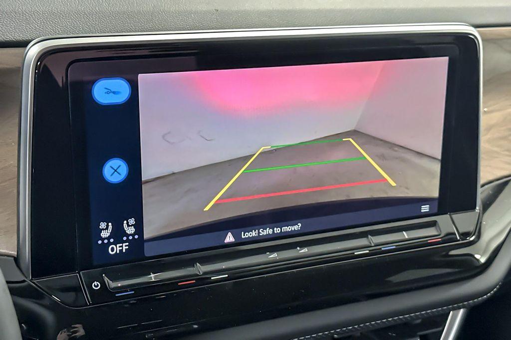 new 2025 Volkswagen Atlas car, priced at $39,264