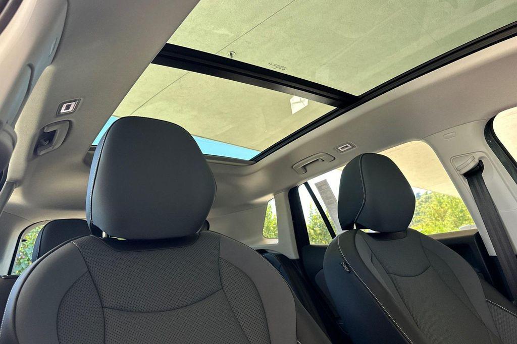 new 2025 Volkswagen Tiguan car, priced at $33,634