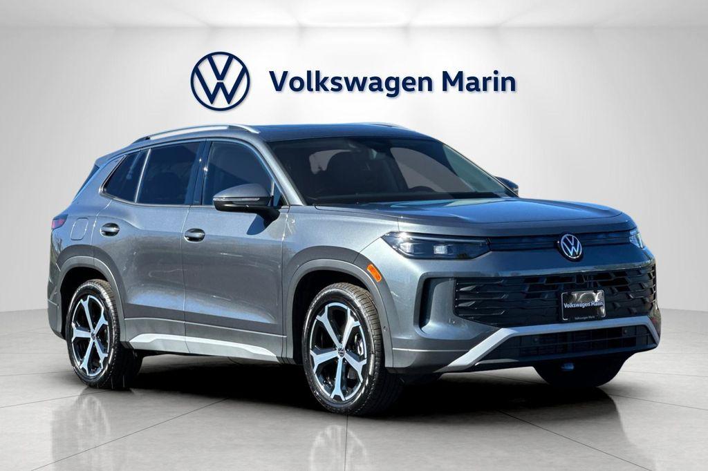 new 2025 Volkswagen Tiguan car, priced at $33,634