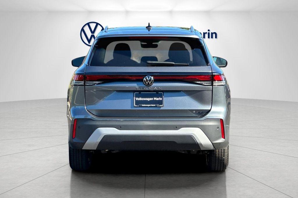 new 2025 Volkswagen Tiguan car, priced at $31,562