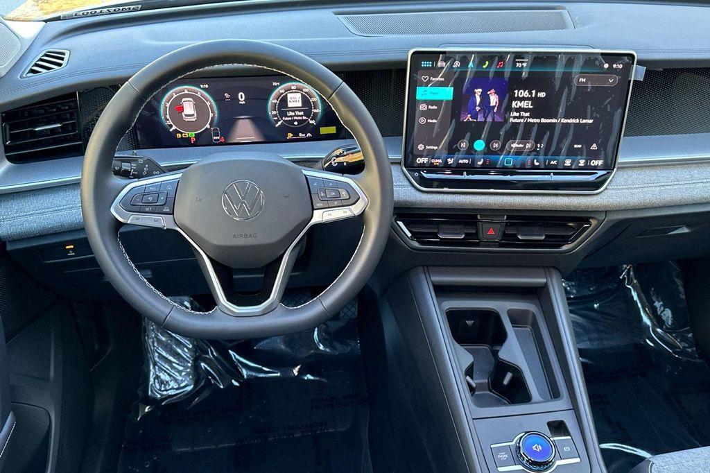 new 2025 Volkswagen Tiguan car, priced at $31,562