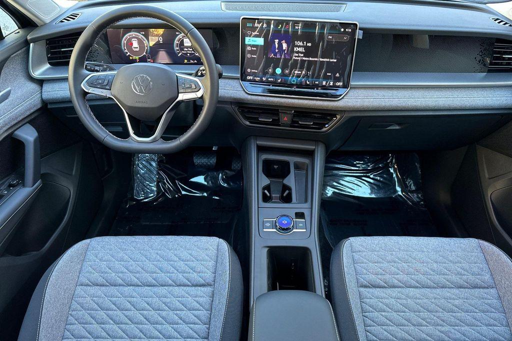 new 2025 Volkswagen Tiguan car, priced at $31,562
