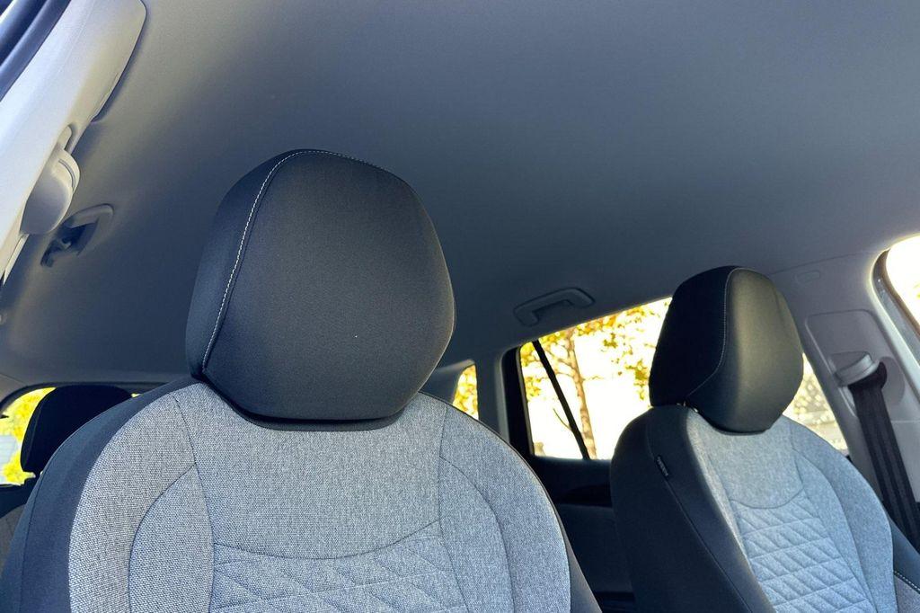 new 2025 Volkswagen Tiguan car, priced at $31,562