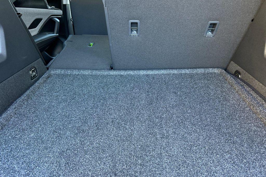 new 2025 Volkswagen Tiguan car, priced at $31,562