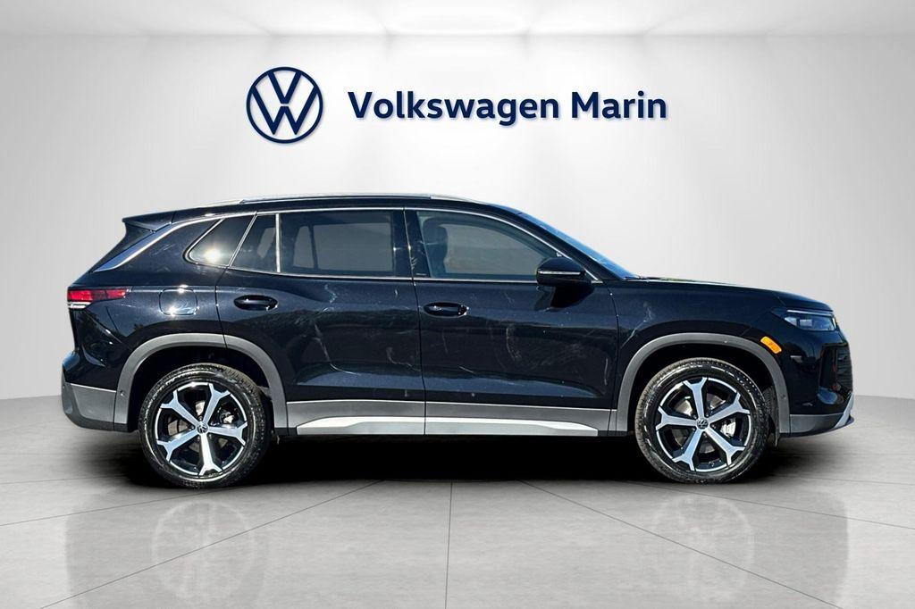 new 2026 Volkswagen Tiguan car, priced at $38,187