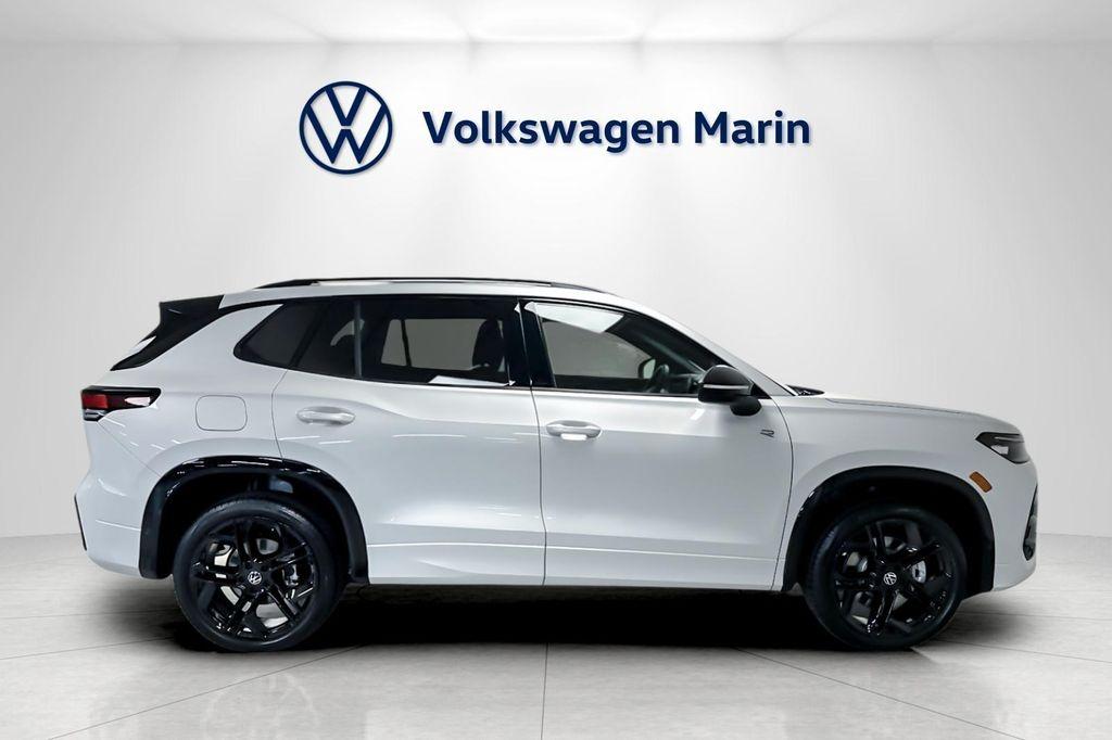 new 2026 Volkswagen Tiguan car, priced at $40,675