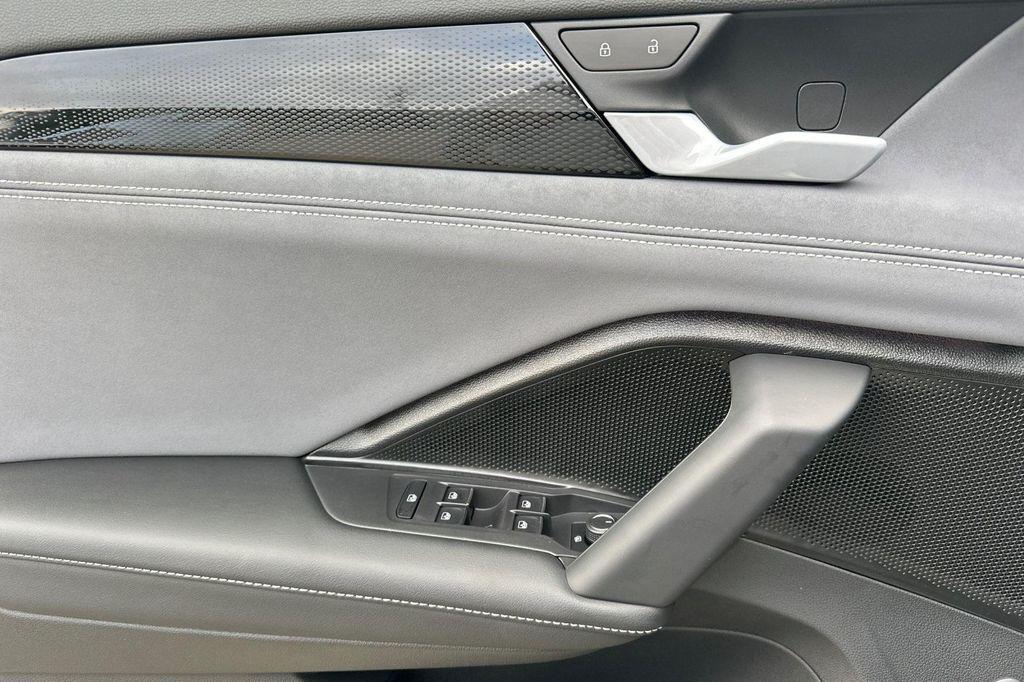 new 2026 Volkswagen Tiguan car, priced at $40,675