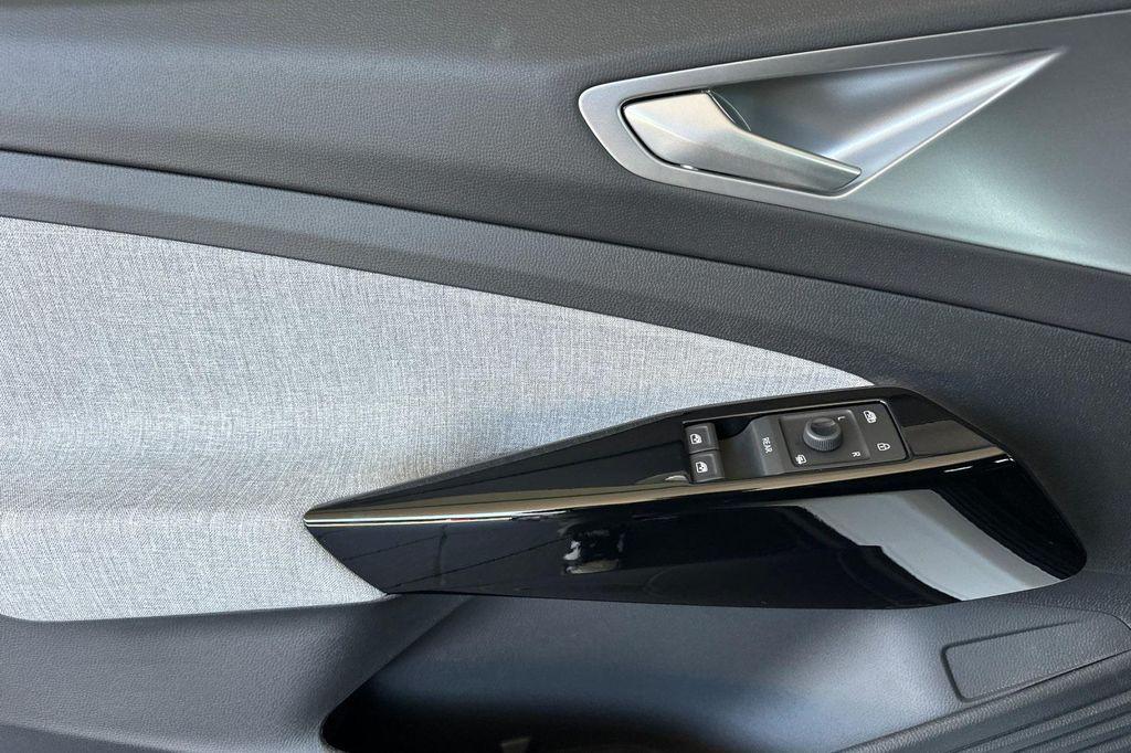 new 2025 Volkswagen ID.4 car, priced at $44,345