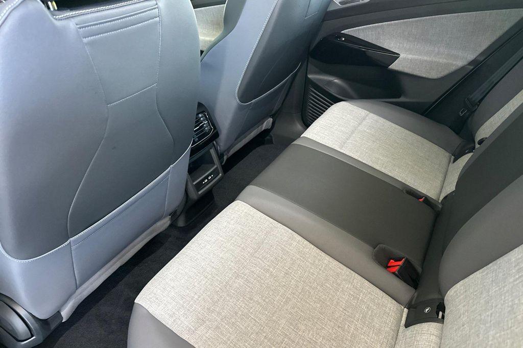 new 2025 Volkswagen ID.4 car, priced at $44,345