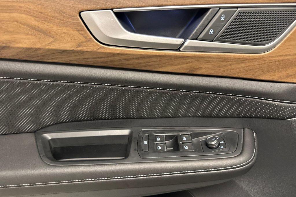 new 2026 Volkswagen Atlas car, priced at $43,654