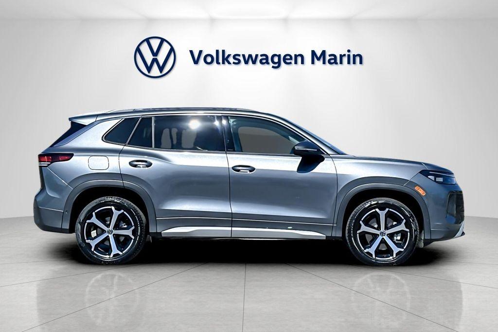 new 2025 Volkswagen Tiguan car, priced at $34,616