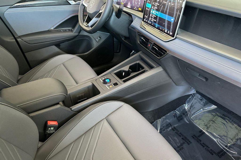 new 2025 Volkswagen Tiguan car, priced at $34,616