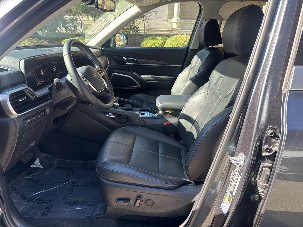 used 2024 Kia Telluride car, priced at $34,350