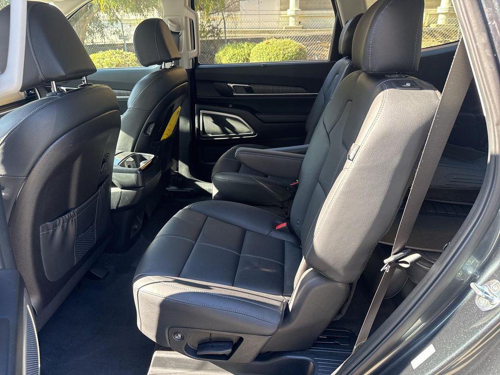 used 2024 Kia Telluride car, priced at $34,350