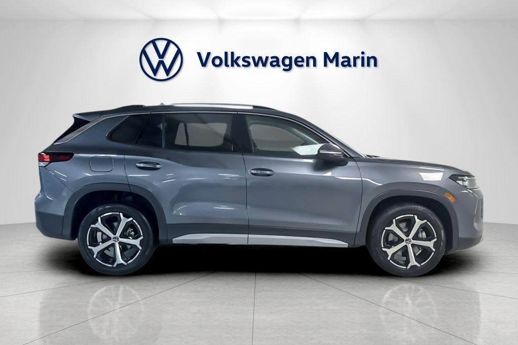 new 2025 Volkswagen Tiguan car, priced at $31,607