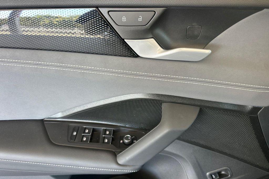 new 2025 Volkswagen Tiguan car, priced at $31,607