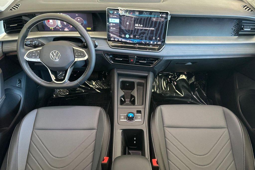 new 2025 Volkswagen Tiguan car, priced at $31,607