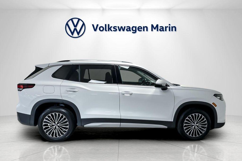 new 2025 Volkswagen Tiguan car, priced at $28,129