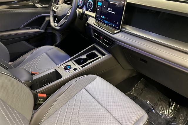 new 2025 Volkswagen Tiguan car, priced at $33,413