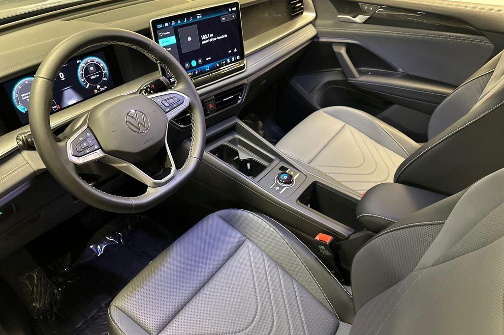 new 2025 Volkswagen Tiguan car, priced at $31,607
