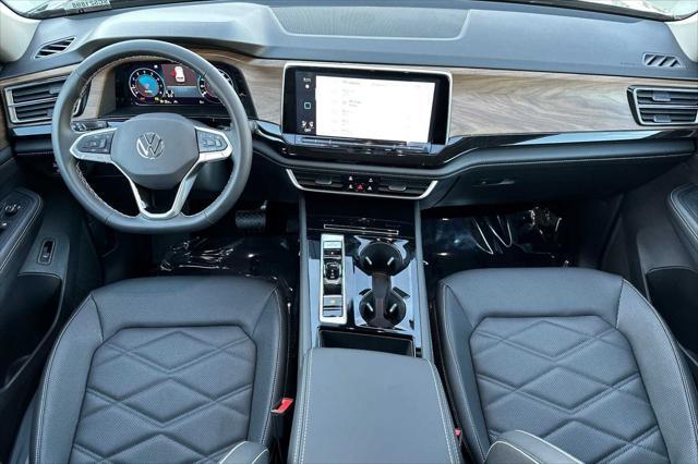 new 2025 Volkswagen Atlas car, priced at $48,387