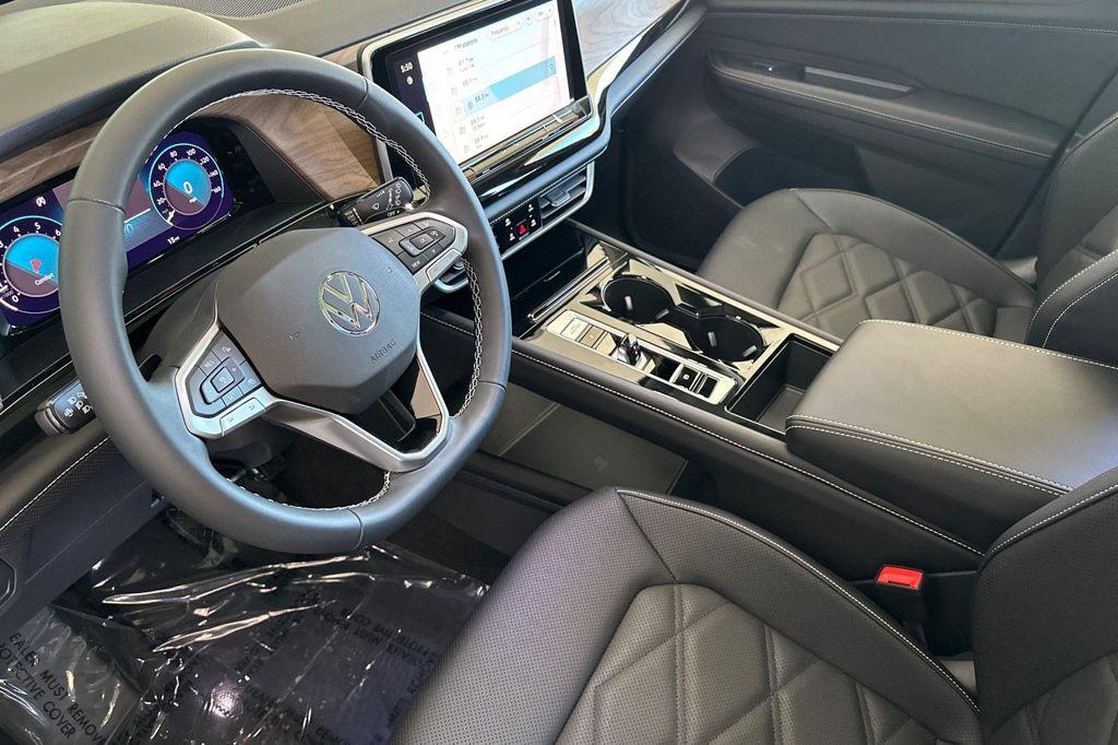 new 2026 Volkswagen Atlas car, priced at $49,670