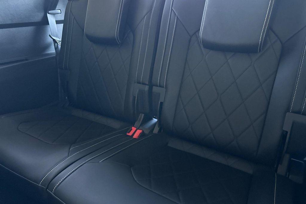 new 2026 Volkswagen Atlas car, priced at $57,804