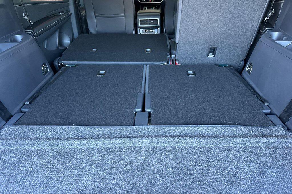 new 2026 Volkswagen Atlas car, priced at $57,804