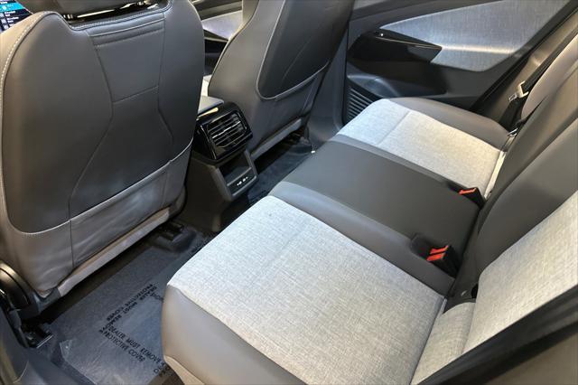 new 2025 Volkswagen ID.4 car, priced at $39,345