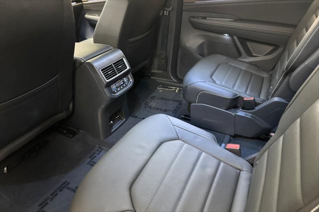 new 2025 Volkswagen Atlas car, priced at $48,246