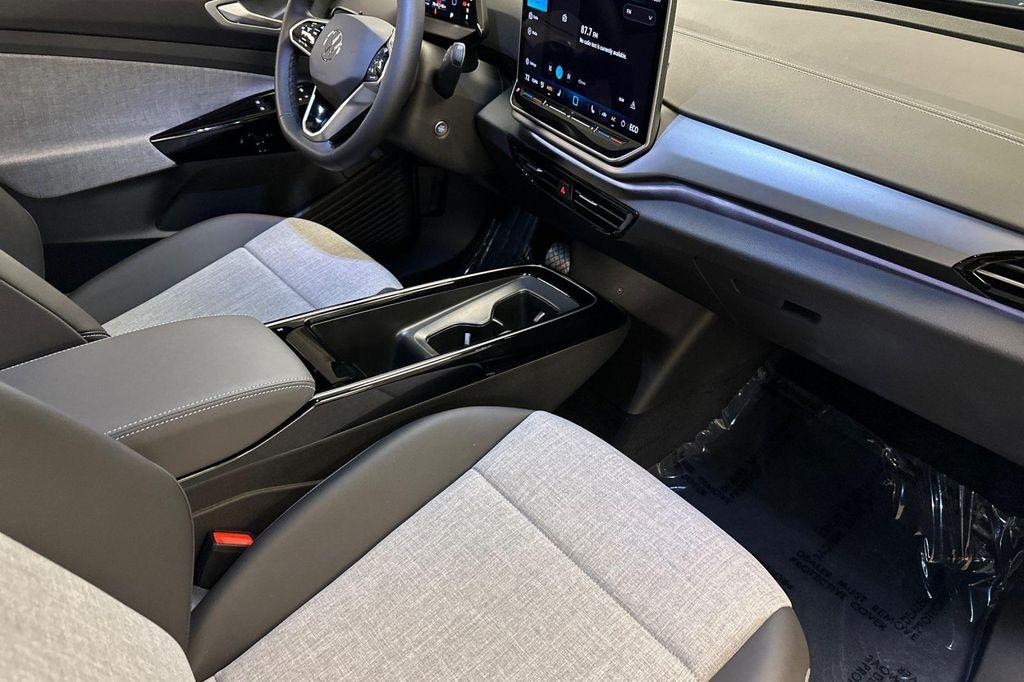 new 2025 Volkswagen ID.4 car, priced at $39,345