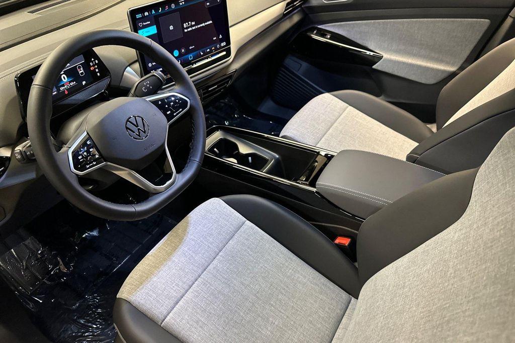 new 2025 Volkswagen ID.4 car, priced at $39,345