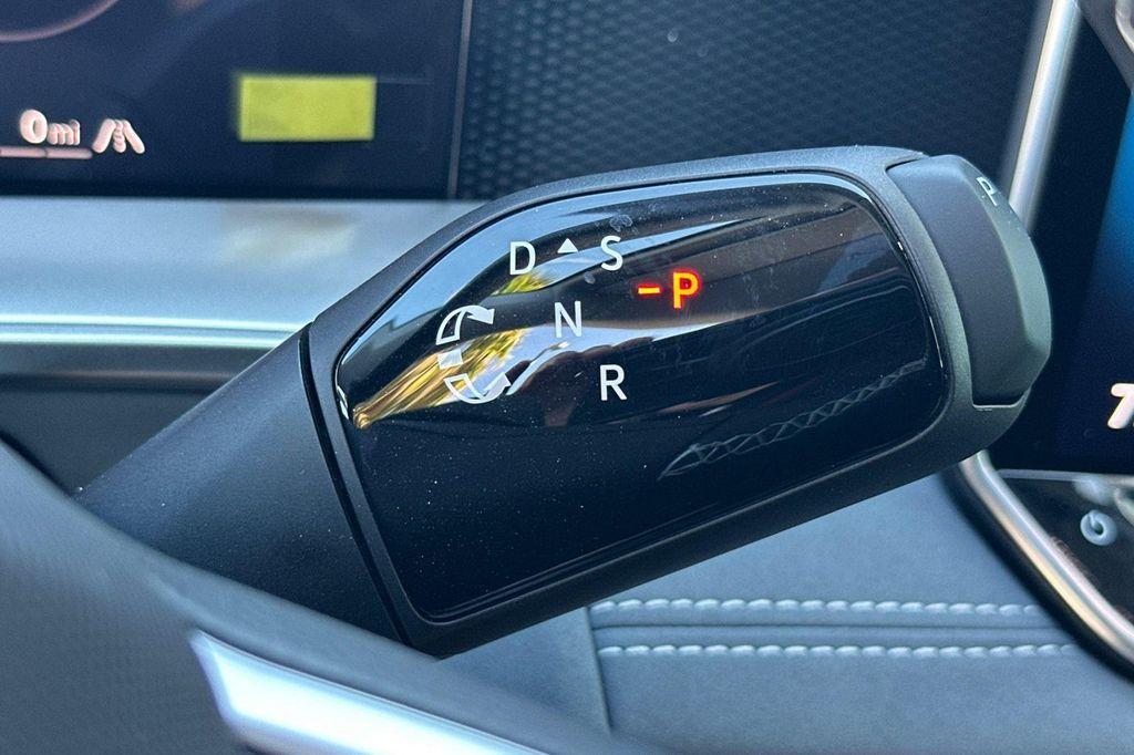 new 2025 Volkswagen Tiguan car, priced at $33,017