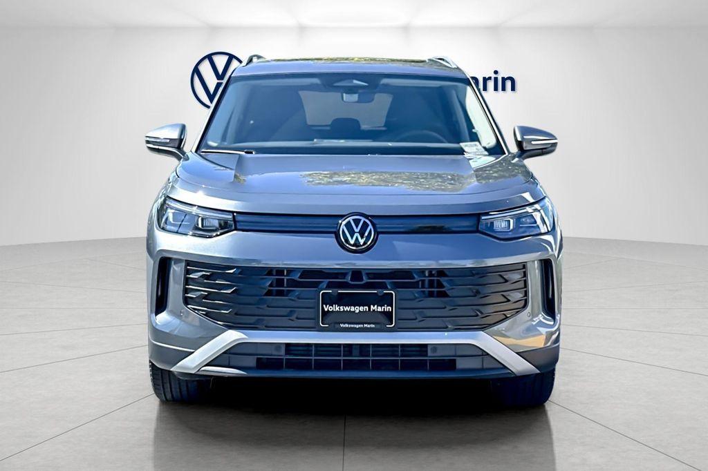 new 2025 Volkswagen Tiguan car, priced at $33,017