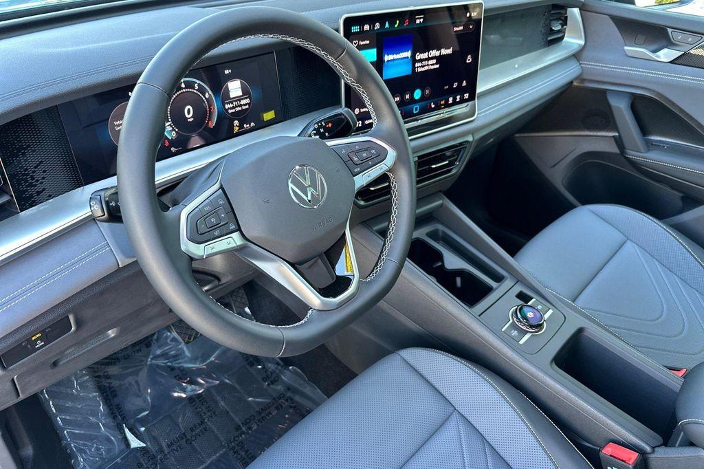 new 2025 Volkswagen Tiguan car, priced at $33,017