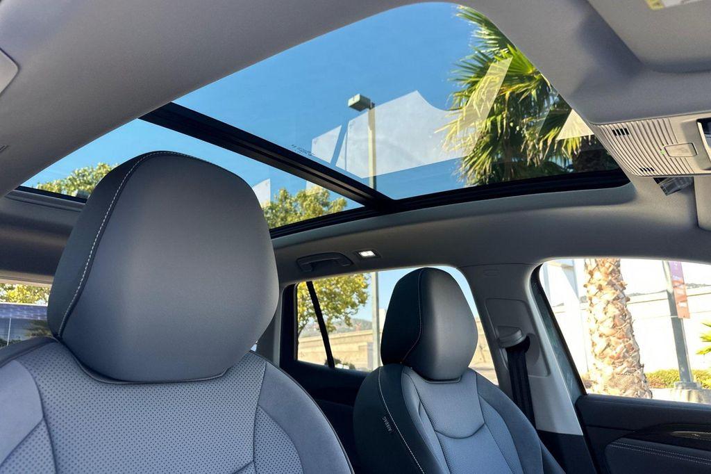 new 2025 Volkswagen Tiguan car, priced at $33,017
