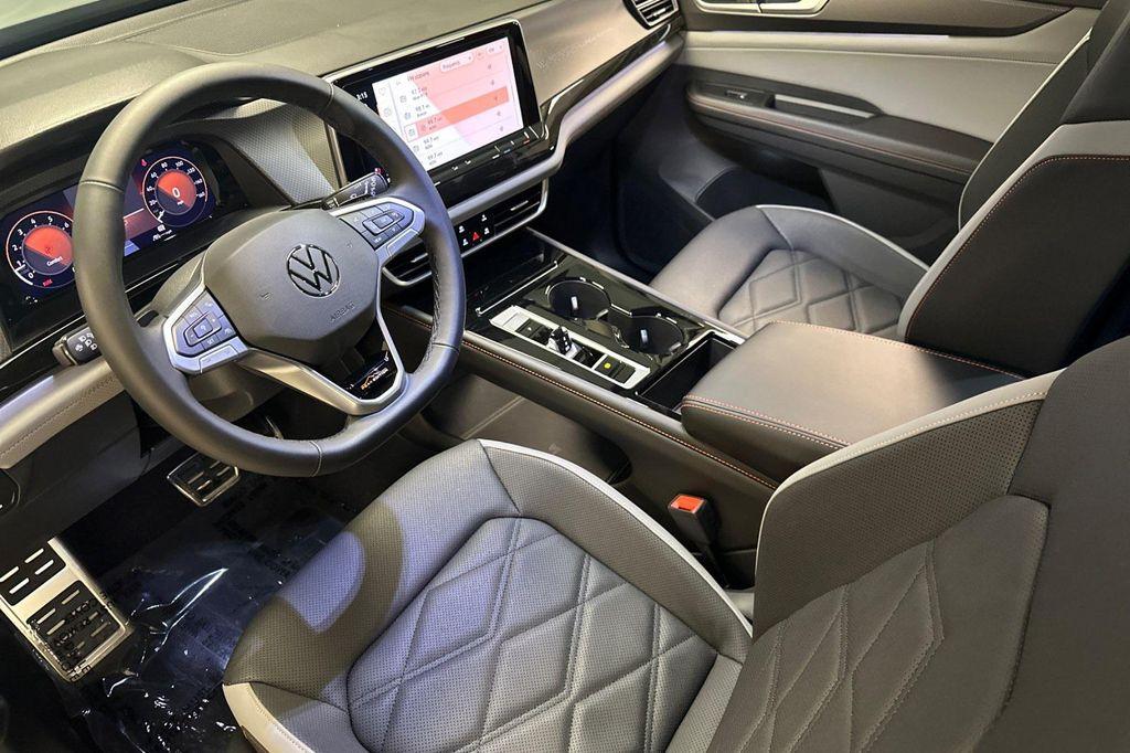 new 2025 Volkswagen Atlas car, priced at $46,115