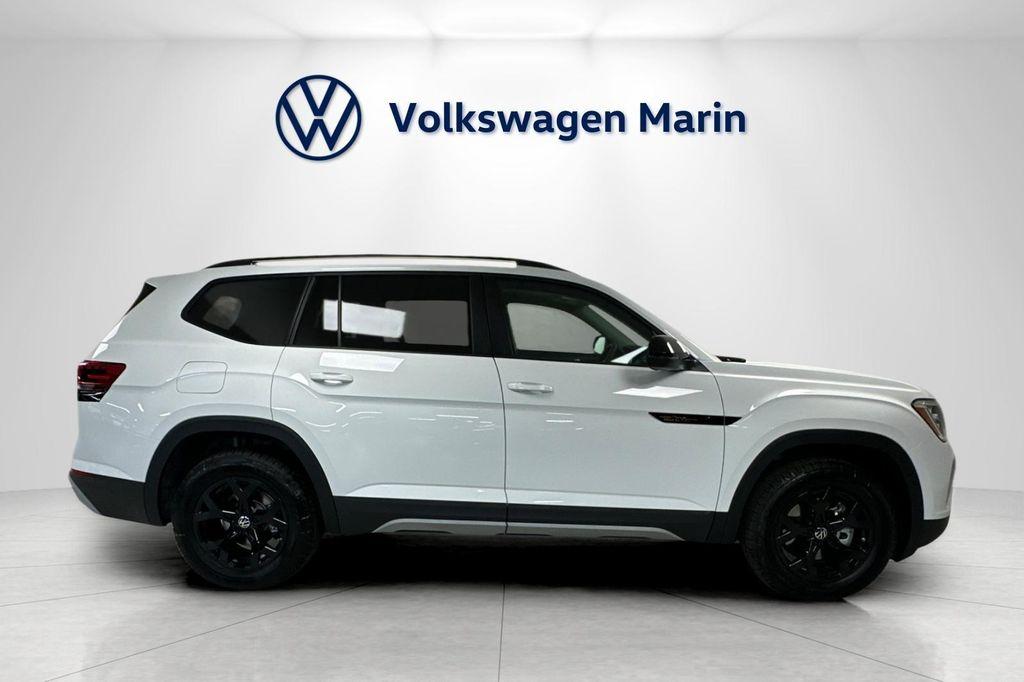 new 2025 Volkswagen Atlas car, priced at $46,115