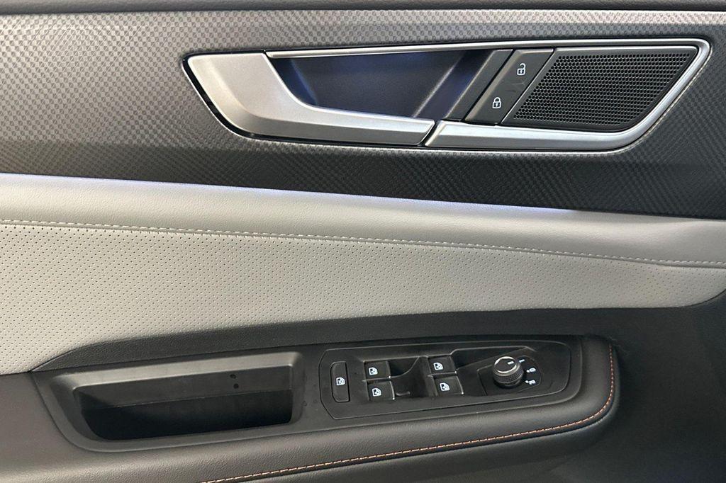 new 2025 Volkswagen Atlas car, priced at $46,115