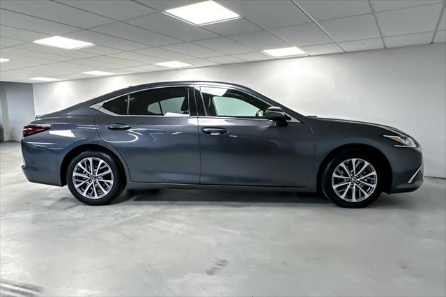 used 2022 Lexus ES 350 car, priced at $32,942