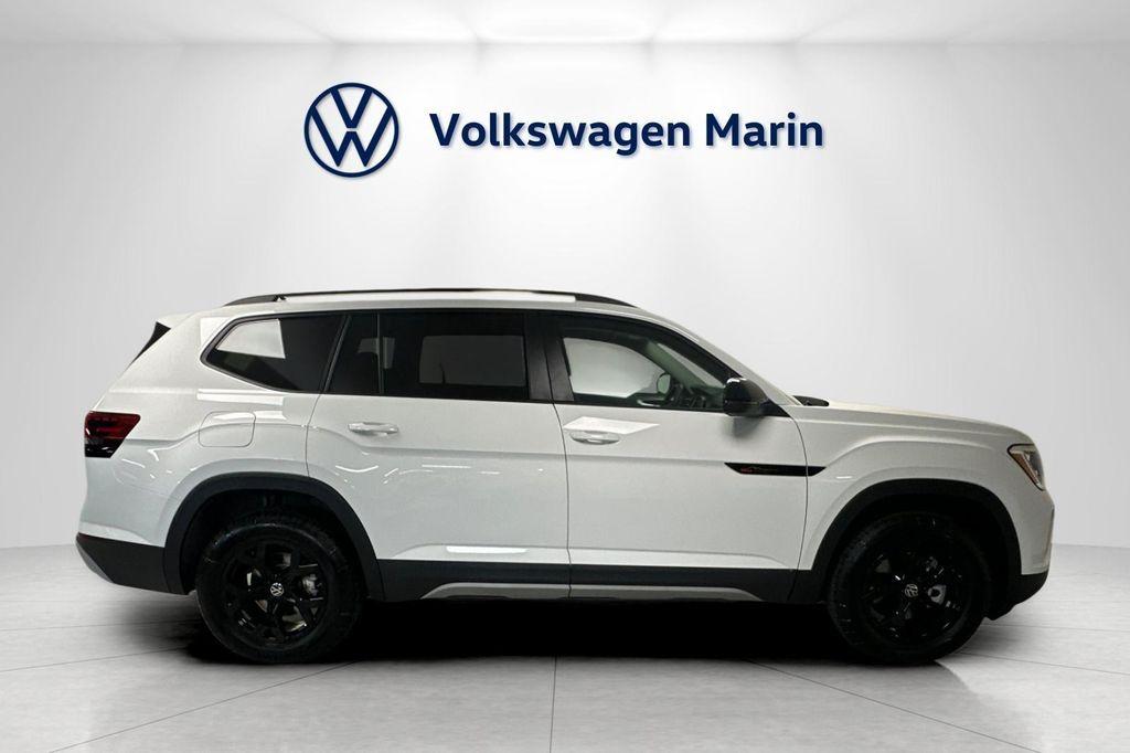 new 2025 Volkswagen Atlas car, priced at $42,615