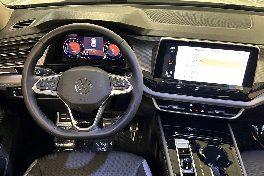 new 2025 Volkswagen Atlas car, priced at $42,615