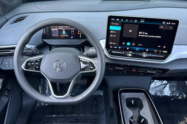 new 2025 Volkswagen ID.4 car, priced at $49,932